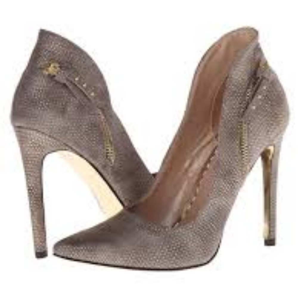 Betsey Johnson Metallic Madam Pump